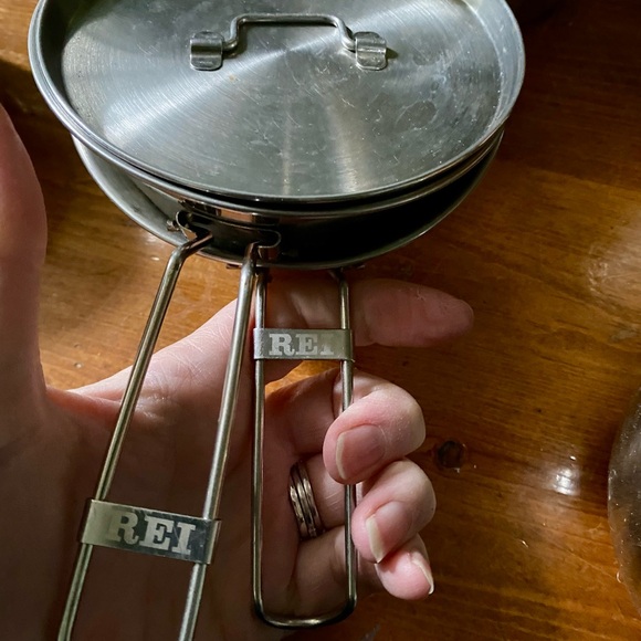 Stainless Steel Camping Cookware Set - Silver - Picture 4 of 6